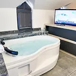 Mithat Hotel
